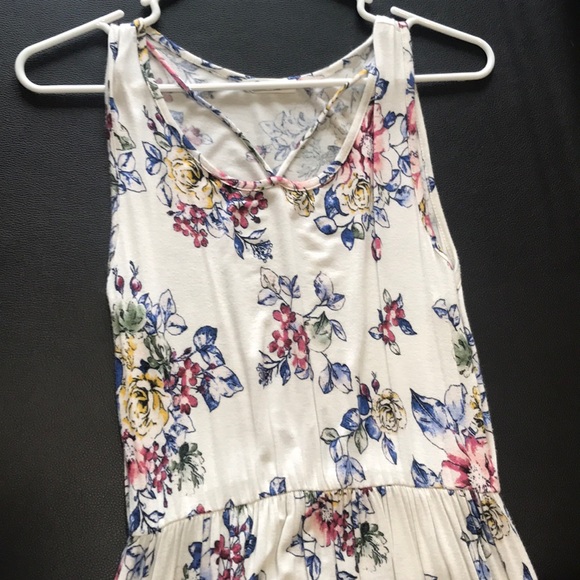 Floral Maxi Dress - Picture 2 of 4